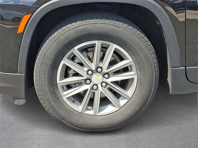 Thumbnail: 2023 Chevrolet Traverse - 7