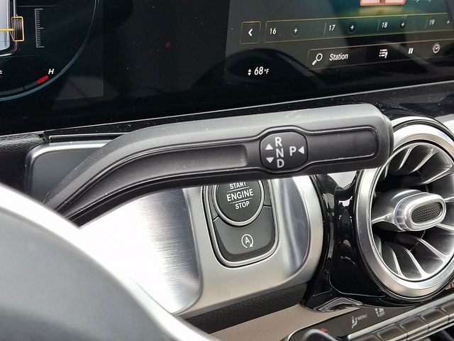 Thumbnail: 2021 Mercedes-Benz GLB - 16
