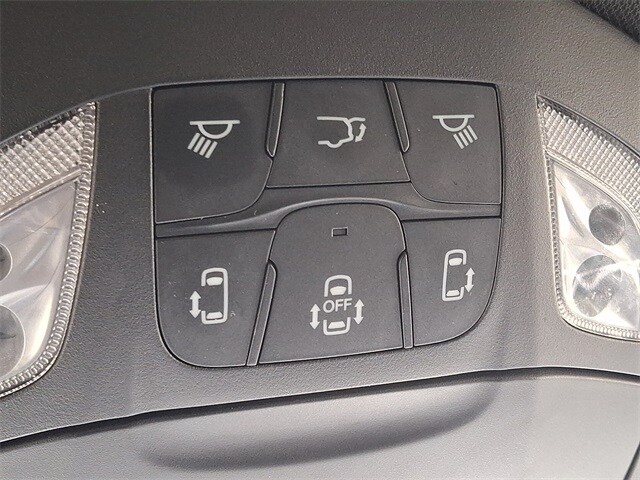 Thumbnail: 2025 Chrysler Pacifica - 26