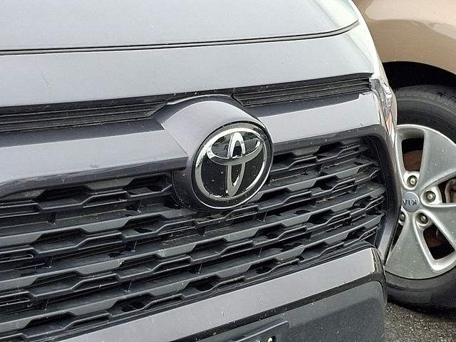 Thumbnail: 2025 Toyota RAV4 - 10