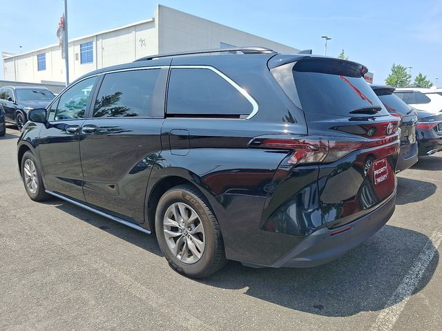 Thumbnail: 2024 Toyota Sienna - 5