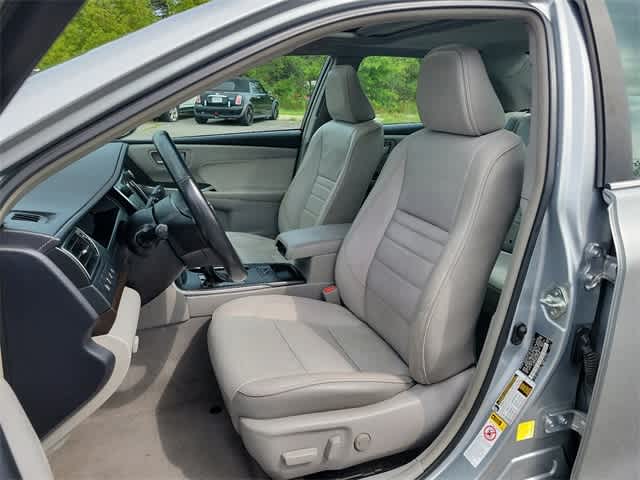 Thumbnail: 2015 Toyota Camry - 11