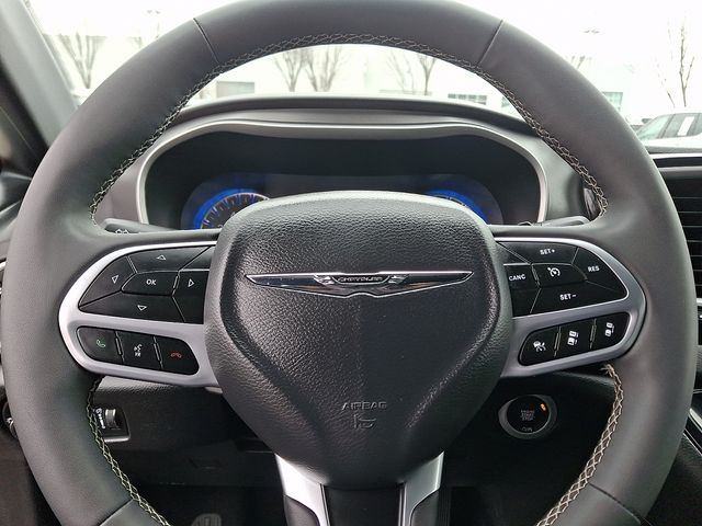 Thumbnail: 2025 Chrysler Pacifica - 20