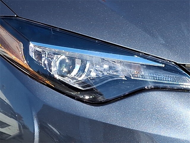 Thumbnail: 2019 Toyota Corolla - 4