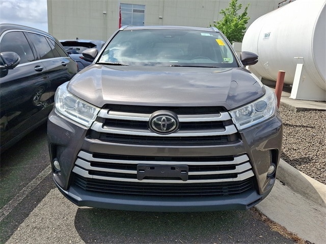 Thumbnail: 2017 Toyota Highlander - 2