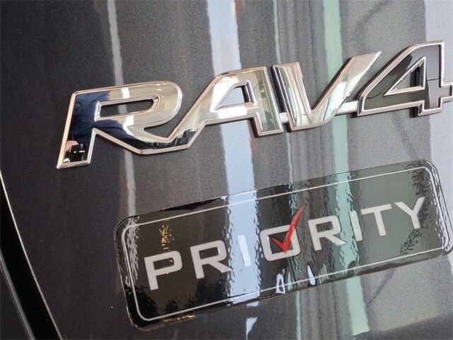 Thumbnail: 2025 Toyota RAV4 - 21