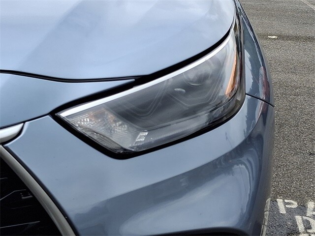 Thumbnail: 2023 Toyota Highlander - 9