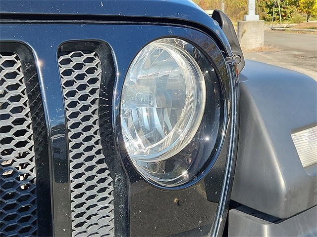 Thumbnail: 2018 Jeep Wrangler - 9