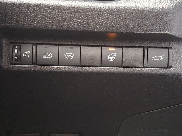 Thumbnail: 2025 Toyota RAV4 - 19