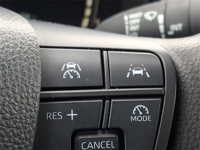 Thumbnail: 2025 Toyota Camry - 25