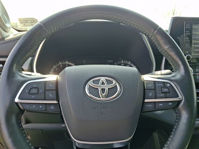 Thumbnail: 2021 Toyota Highlander - 21