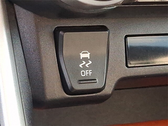 Thumbnail: 2024 Toyota RAV4 - 24