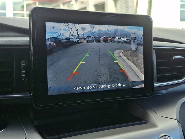 Thumbnail: 2022 Ford Explorer - 14