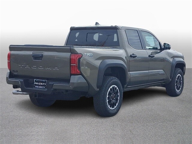 Thumbnail: 2025 Toyota Tacoma - 4