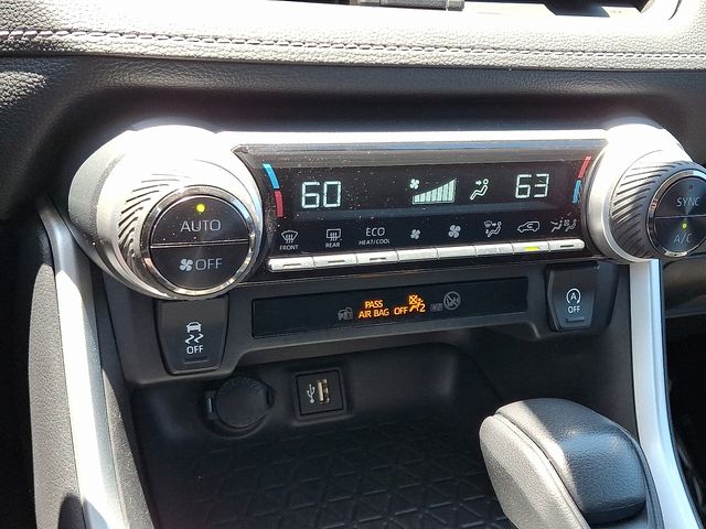 Thumbnail: 2024 Toyota RAV4 - 15