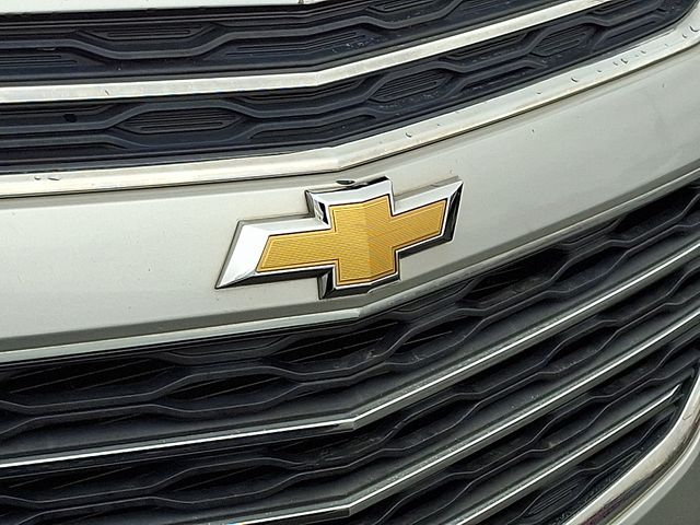 Thumbnail: 2016 Chevrolet Equinox - 10