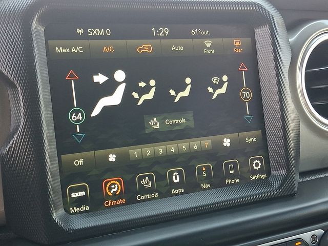 Thumbnail: 2022 Jeep Wrangler - 16