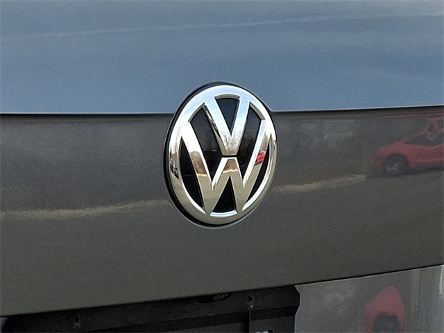 Thumbnail: 2018 Volkswagen Tiguan - 28