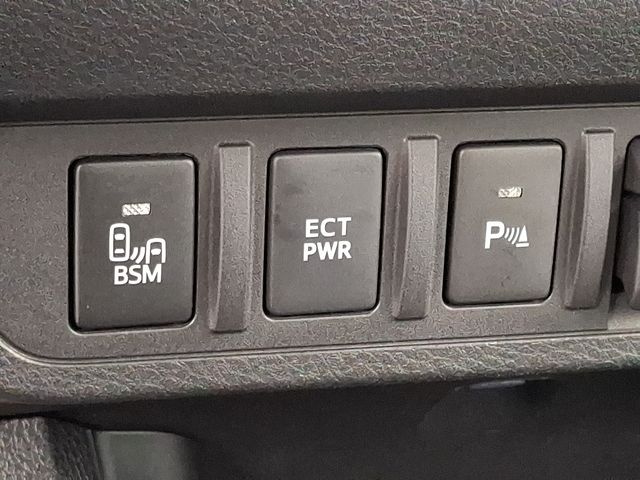 Thumbnail: 2023 Toyota Tacoma - 23