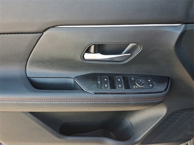 Thumbnail: 2025 Nissan Kicks - 12