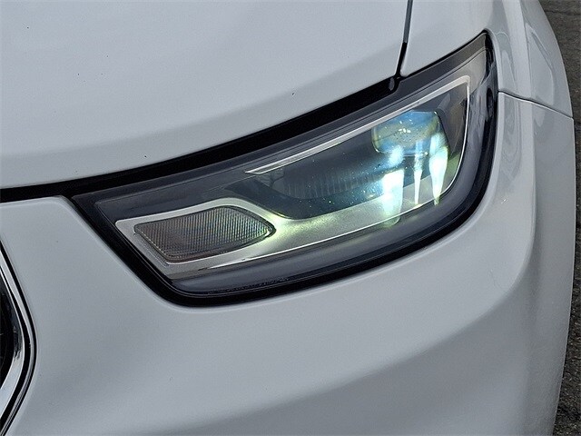 Thumbnail: 2024 Chrysler Pacifica - 9