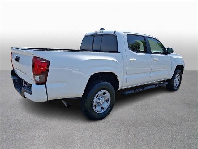 Thumbnail: 2022 Toyota Tacoma - 4