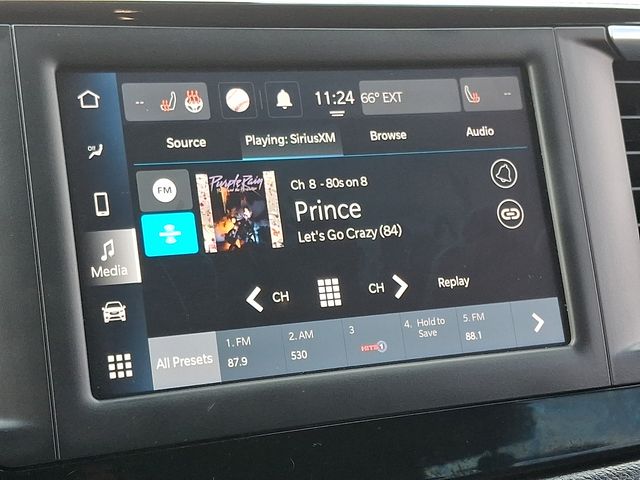 Thumbnail: 2023 Chrysler Voyager - 18