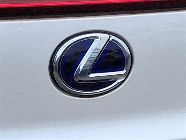 Thumbnail: 2021 Lexus UX - 34