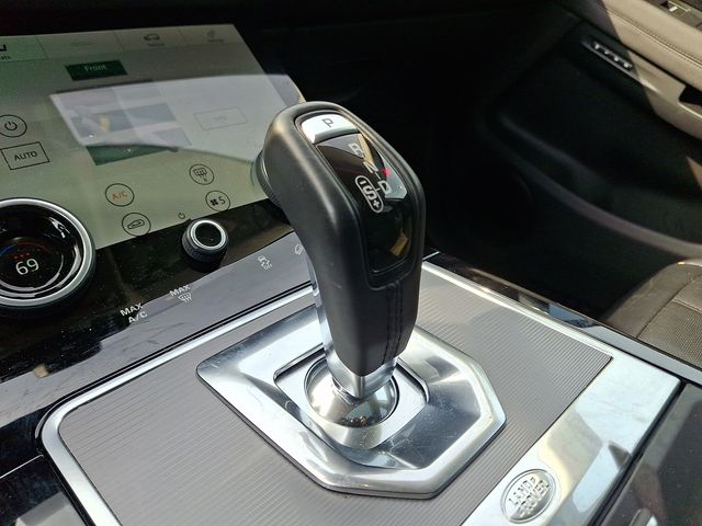 Thumbnail: 2020 Land Rover Range Rover Evoque - 15