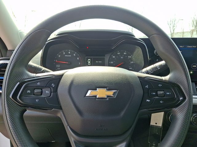 Thumbnail: 2025 Chevrolet Trax - 18