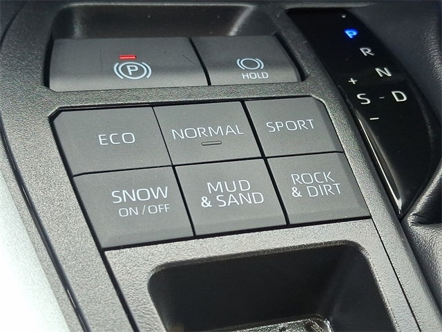 Thumbnail: 2025 Toyota RAV4 - 23