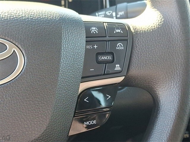 Thumbnail: 2025 Toyota Camry - 21