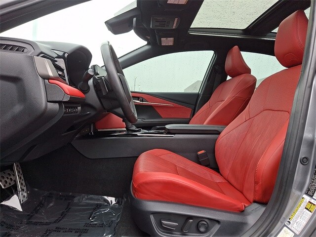 Thumbnail: 2025 Toyota Camry - 13