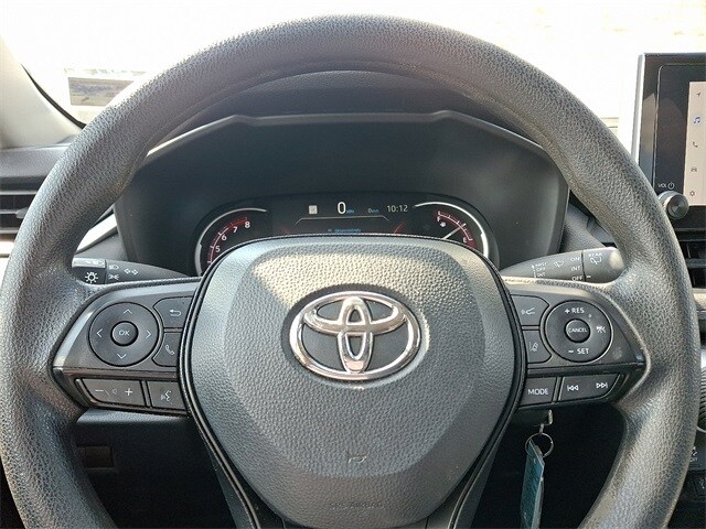 Thumbnail: 2023 Toyota RAV4 - 18