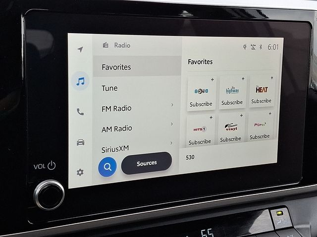 Thumbnail: 2025 Toyota Camry - 16