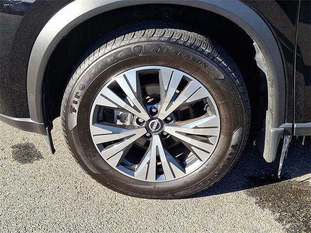 Thumbnail: 2023 Nissan Rogue - 6