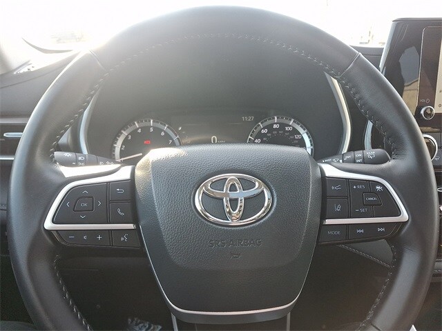 Thumbnail: 2024 Toyota Highlander - 18