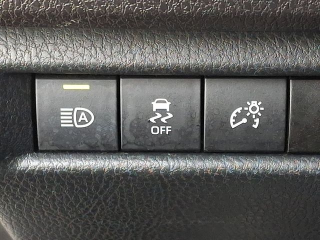 Thumbnail: 2025 Toyota Camry - 25