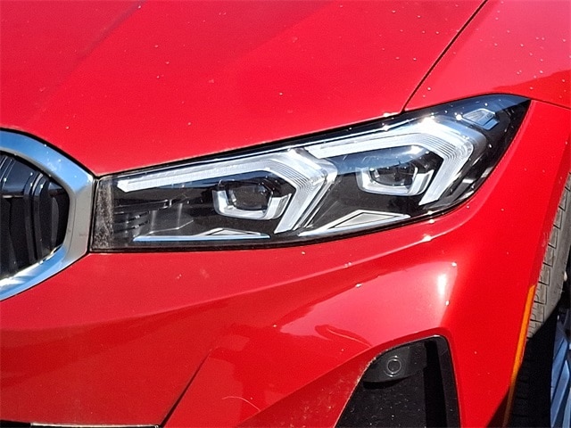 Thumbnail: 2024 BMW 3 Series - 4