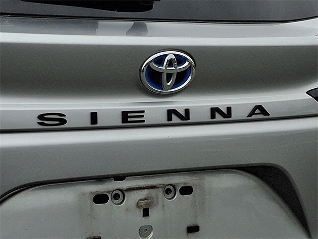 Thumbnail: 2024 Toyota Sienna - 33