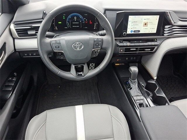 Thumbnail: 2025 Toyota Camry - 11