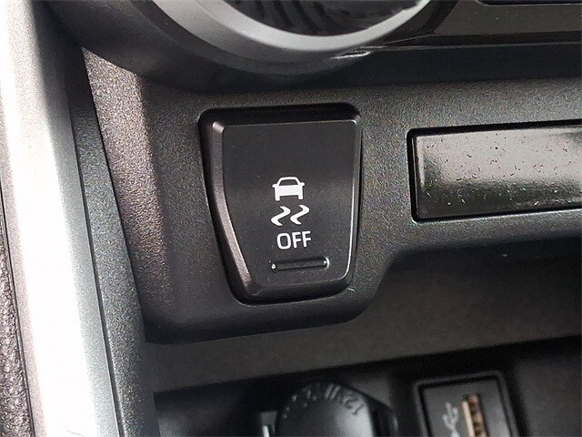 Thumbnail: 2024 Toyota RAV4 - 22