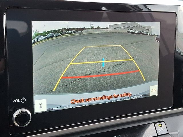 Thumbnail: 2025 Toyota Camry - 17