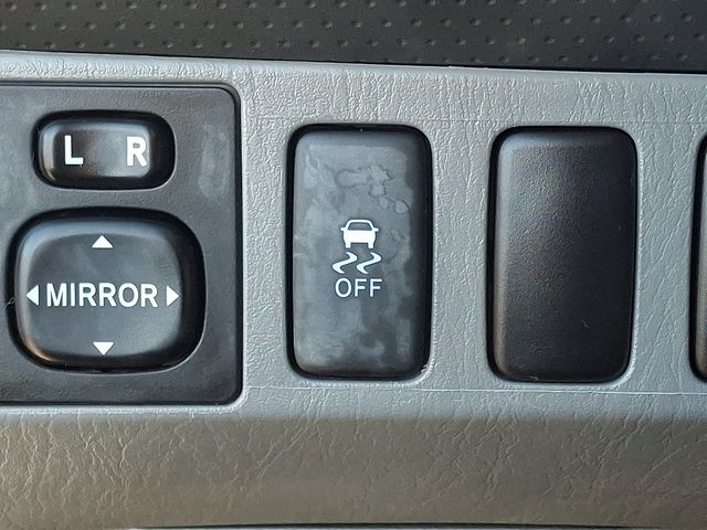 Thumbnail: 2015 Toyota Tacoma - 23