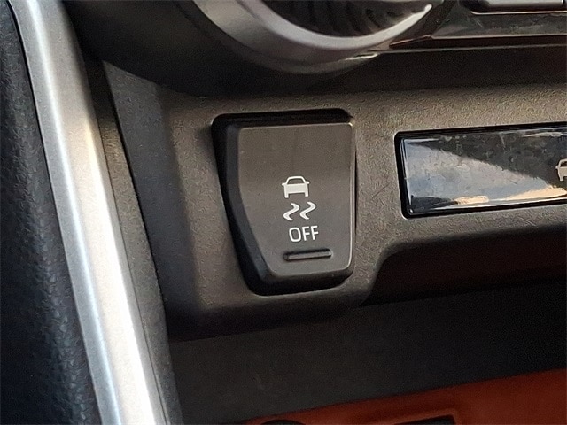 Thumbnail: 2024 Toyota RAV4 - 22