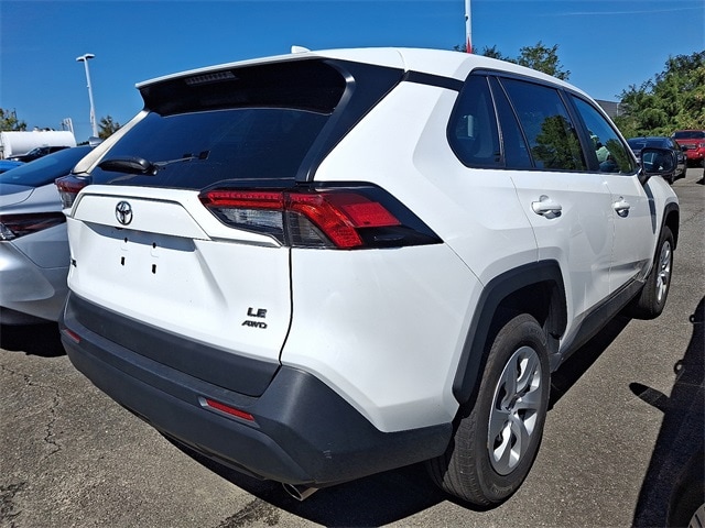Thumbnail: 2024 Toyota RAV4 - 8