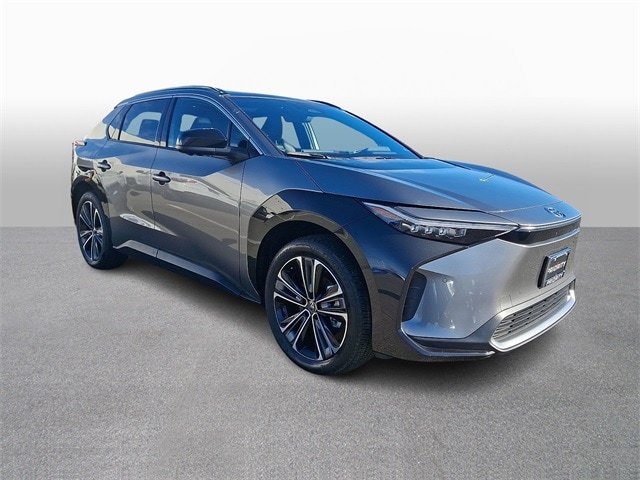 Thumbnail: 2023 Toyota bZ4X - 3