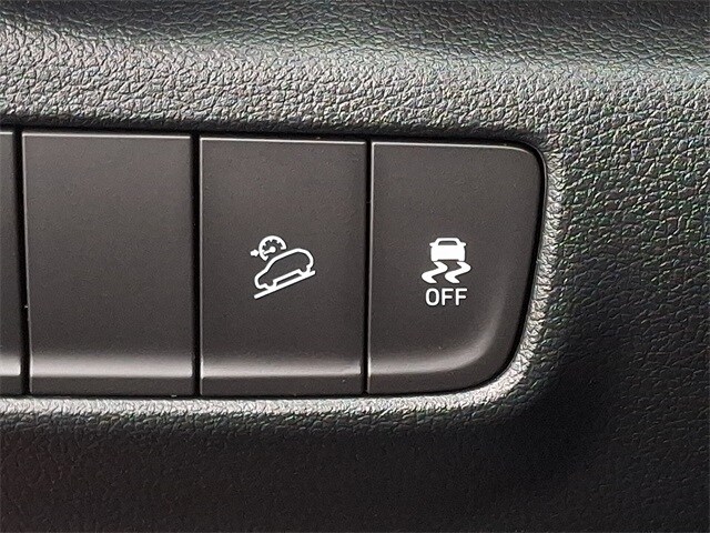 Thumbnail: 2022 Hyundai Kona - 25