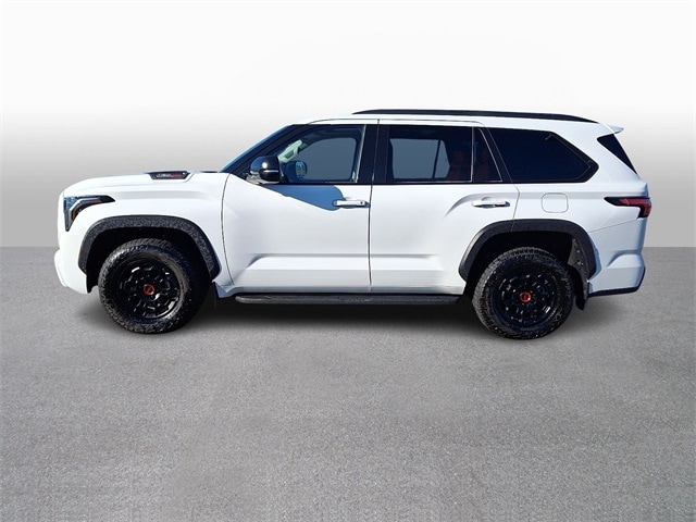 Thumbnail: 2023 Toyota Sequoia - 7