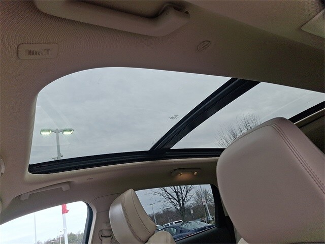 Thumbnail: 2022 Lincoln Nautilus - 14